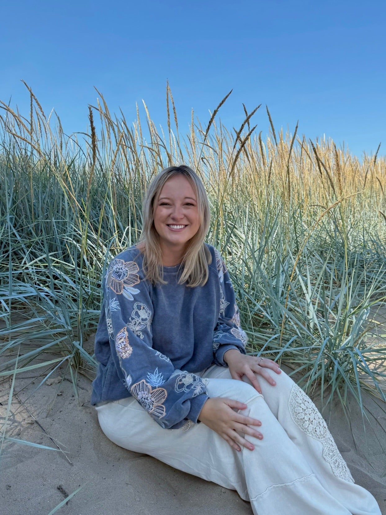 The Wildflower Embroidered Crewneck - Allora