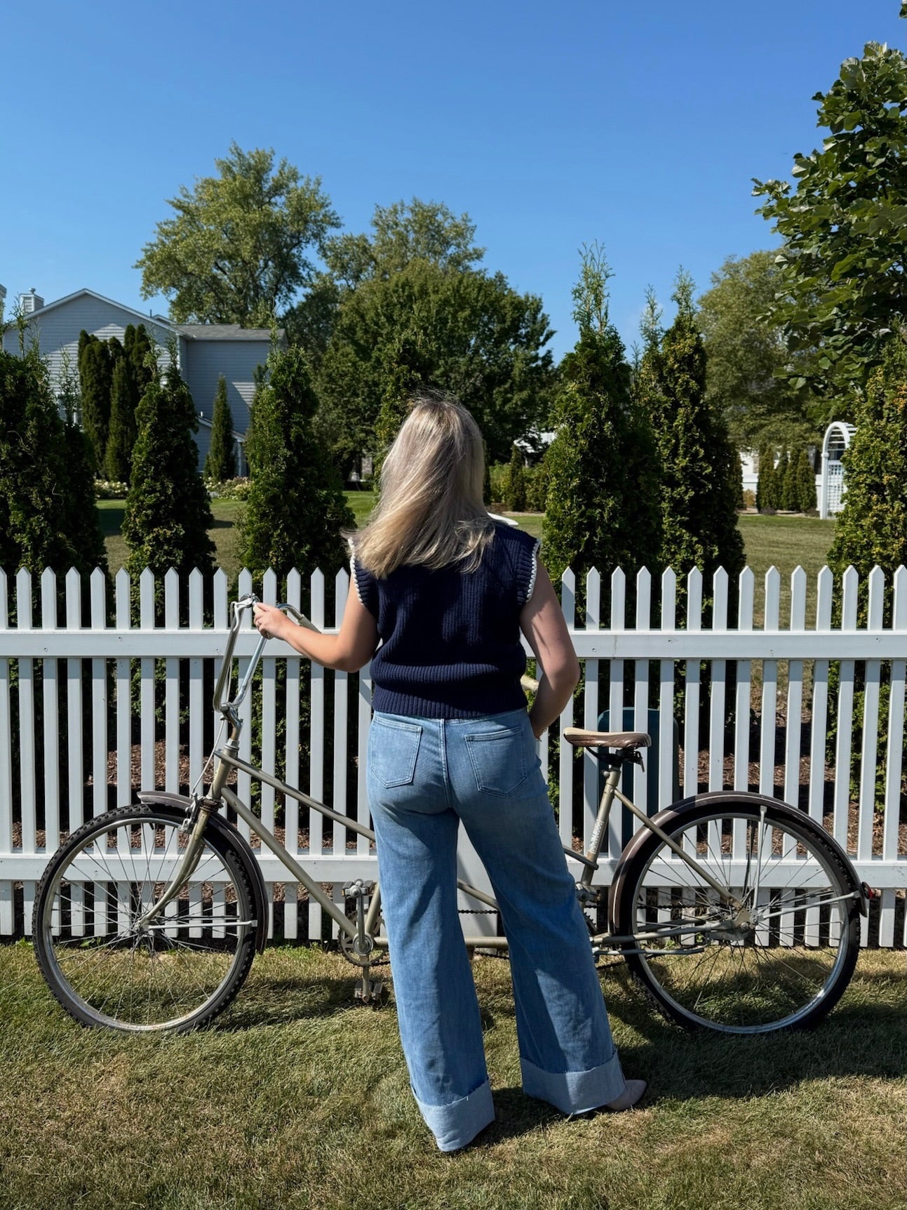 The Cowgirl Cuffed Hem Wide Leg Jeans - Allora