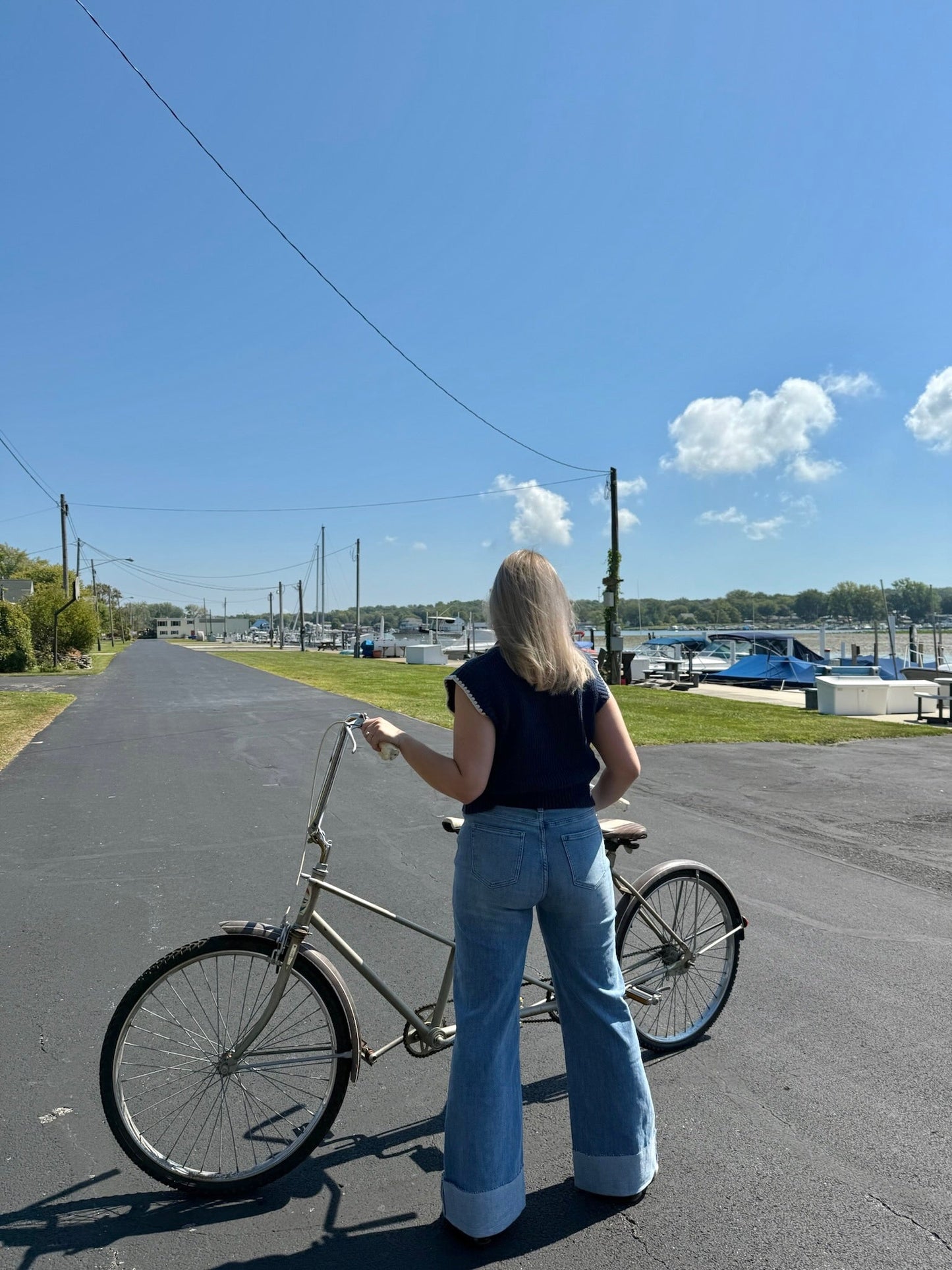 The Cowgirl Cuffed Hem Wide Leg Jeans - Allora